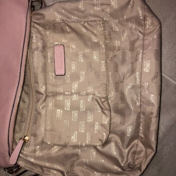 Michael Kors Leather Shoulder Bag EUC - Picture 14 of 15